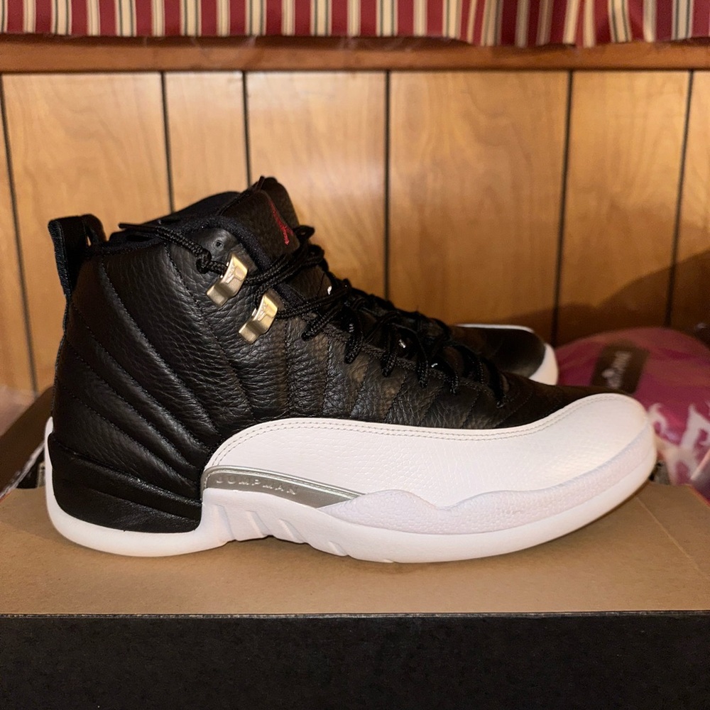 Air jordan retro 12 “playoffs”